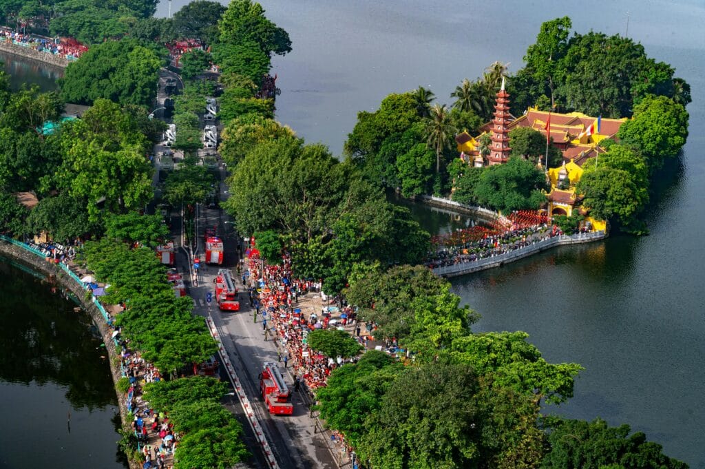 Du Lịch Miền Bắc Việt Nam: Cẩm Nang Khám Phá Núi Non, Văn Hóa & Thiên Nhiên Tuyệt Đẹp 🇻🇳 3 Hanoi travel guide