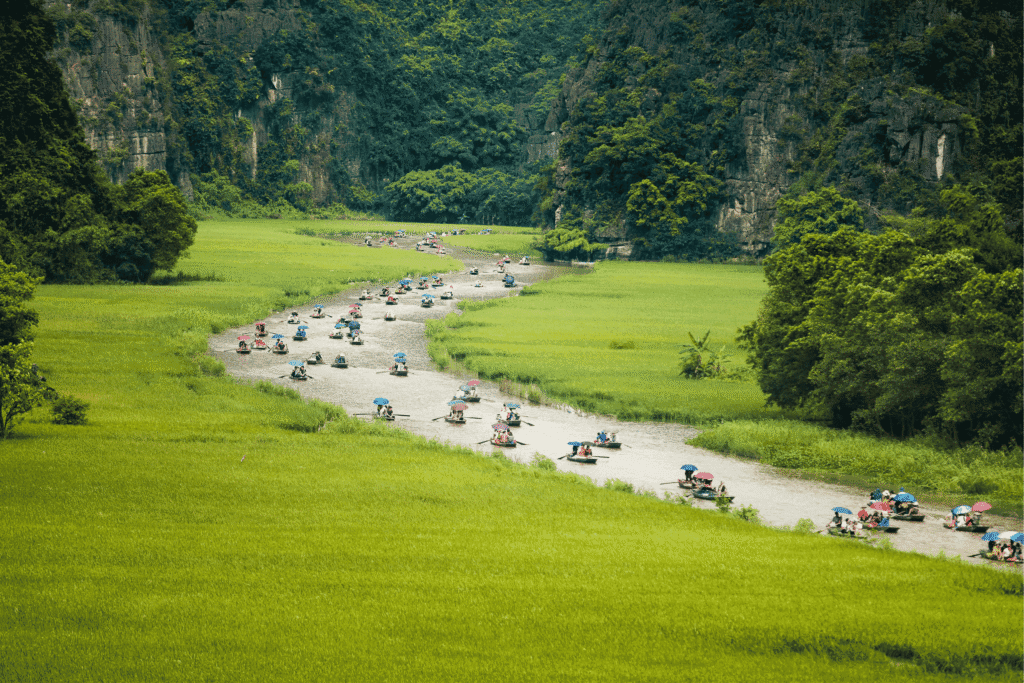 Du Lịch Miền Bắc Việt Nam: Cẩm Nang Khám Phá Núi Non, Văn Hóa & Thiên Nhiên Tuyệt Đẹp 🇻🇳 7 ninh binh travel guide-trang an