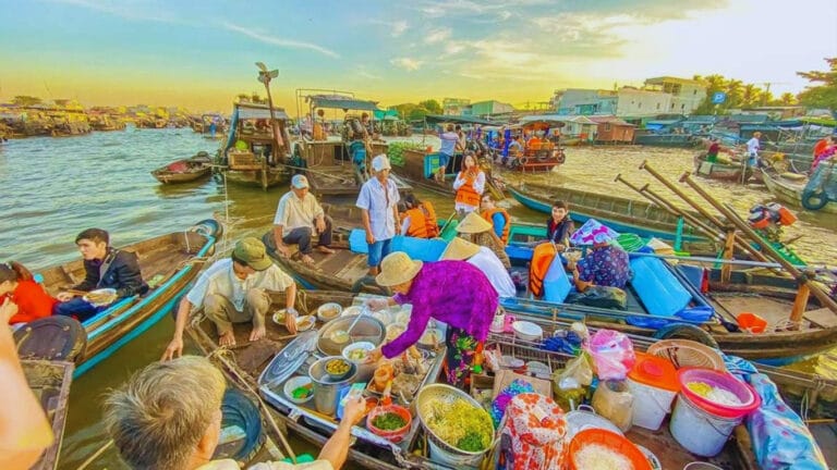 Cai Rang Floating Market in Mekong Delta Travel Guide