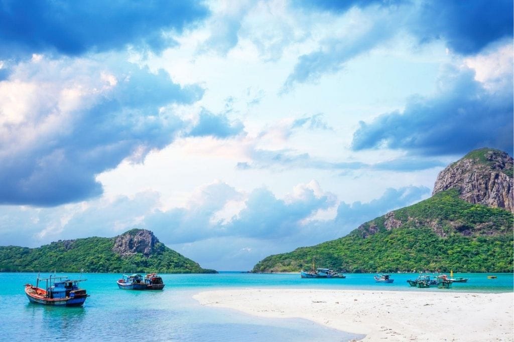 Con Dao Travel Guide: Best Beaches, Nature & Local Experiences