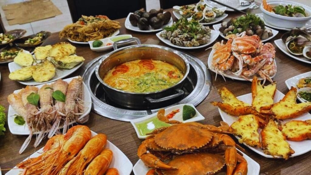 Con Dao Travel Guide 2026: Vietnam’s Most Peaceful Island Escape 5 Con Dao seafood
