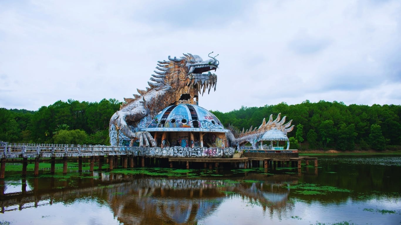 Hue Travel Guide 2026: Vietnam’s Imperial City Full of Culture, Food & Timeless Beauty 🇻🇳 2 Hue Travel Guide