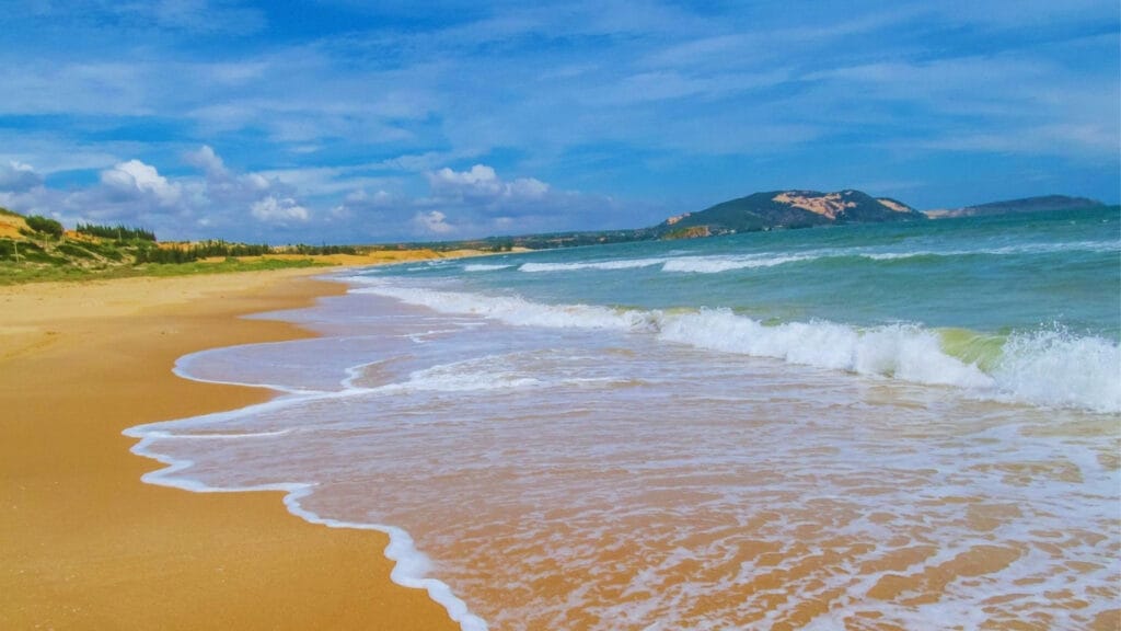 Mui Ne Travel Guide 2026: Vietnam’s Best Beach Escape for Sand Dunes, Seafood & Kitesurfing 1 Mui Ne Travel Guide