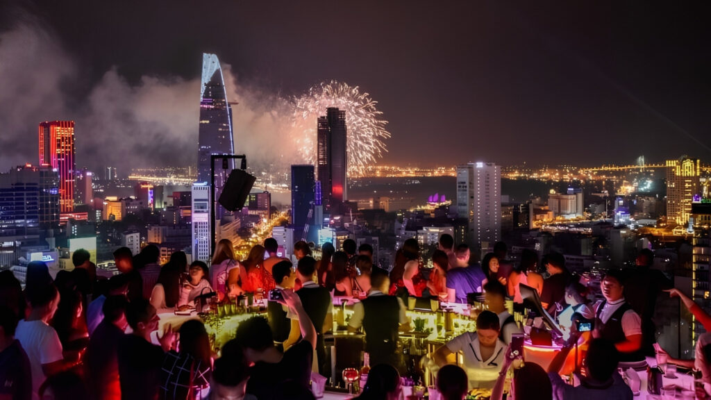 Vietnam Nightlife Guide 2026: Best Bars, Rooftops, Clubs & Night Markets 🇻🇳 1 Vietnam Nightlife Guide 2026: Discover rooftop bars, beer streets, beach clubs, night markets, and the best nightlife experiences across Vietnam