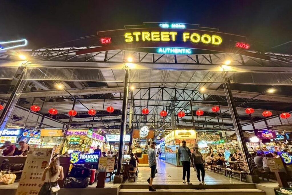 Ho Chi Minh City Food Guide: What to Eat in Vietnam's Food Capital 25 ben-nghe-street-food-market