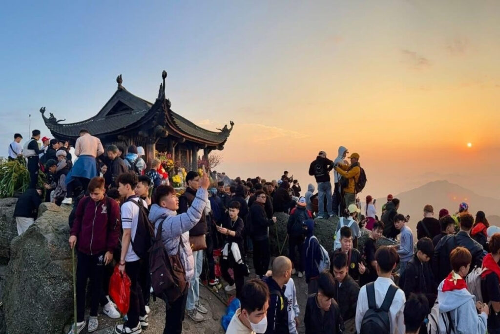 Vietnamese Religion & Beliefs: A Complete Guide to Faith, Spirituality, and Daily Life in Vietnam (2026) 2 Local worshippers visiting a Buddhist pagoda in Vietnam early in the morning