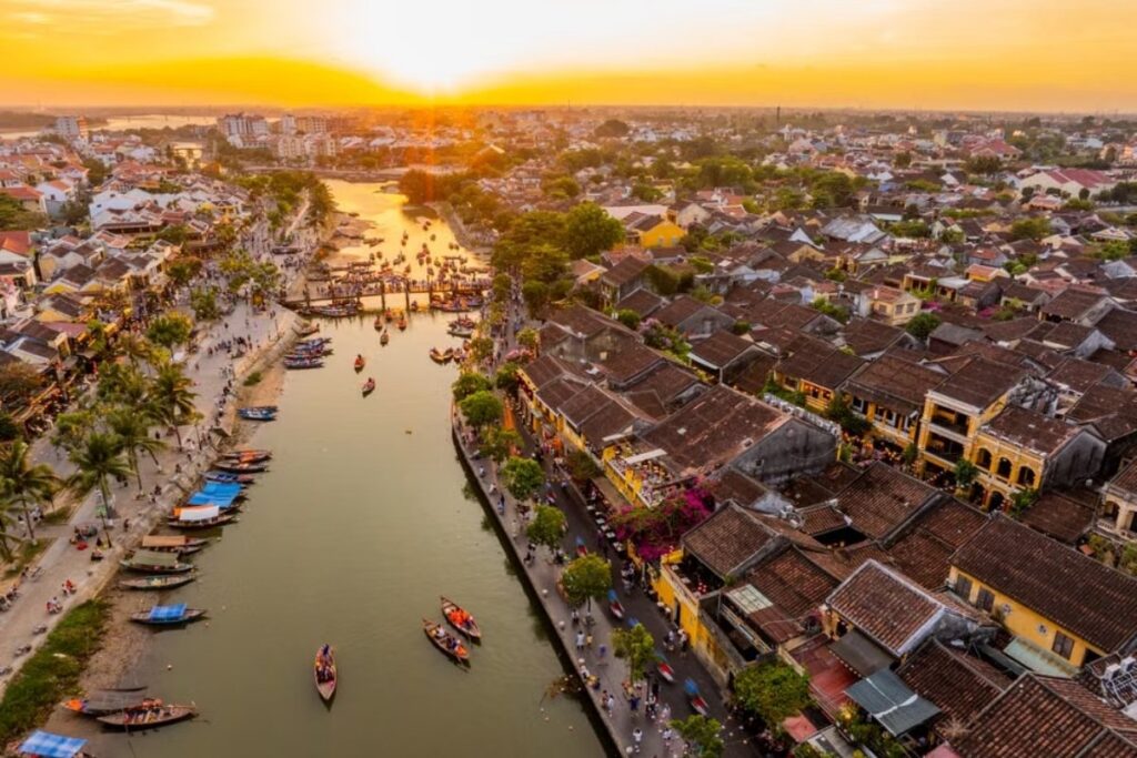 Vietnamese Architecture: A Traveler’s Guide to Traditional, Colonial & Modern Design 6 Traditional yellow merchant houses in Hoi An Ancient Town Vietnam