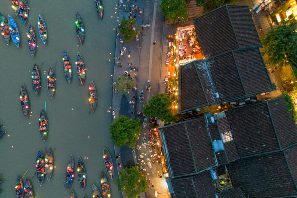 Hoi An night market 